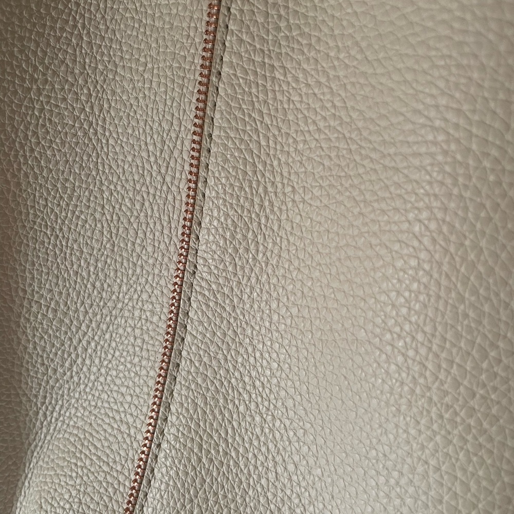 Botkier Tote Bag - Picture 5 of 7